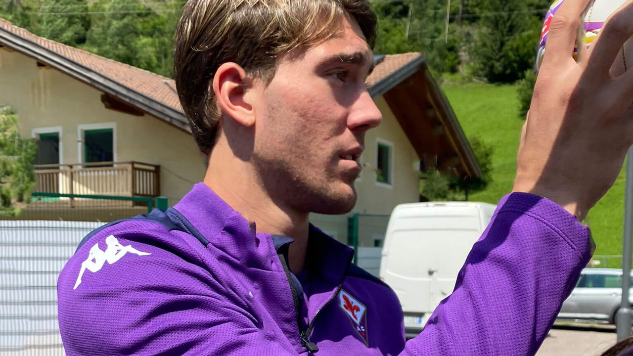 Vlahović slobodan igrač: Milan i Alegri predvode trku